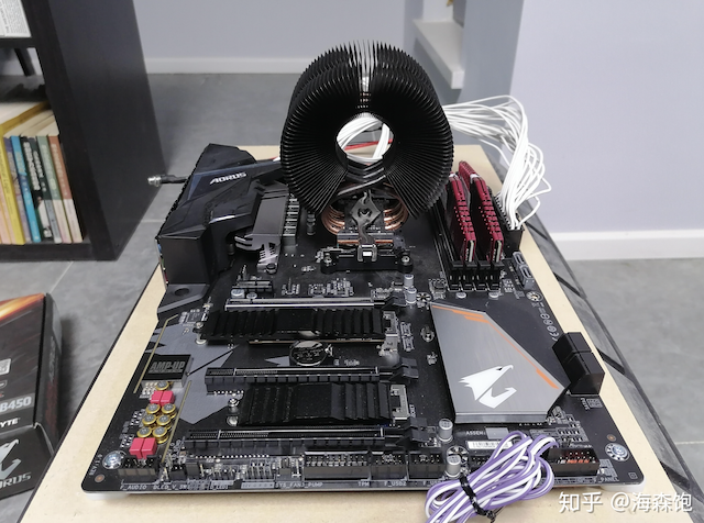 ../../../../_images/host_fanless.png