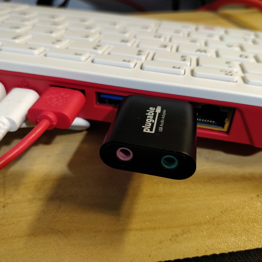 ../../_images/pi_400_usb_audio_adaptor.jpg